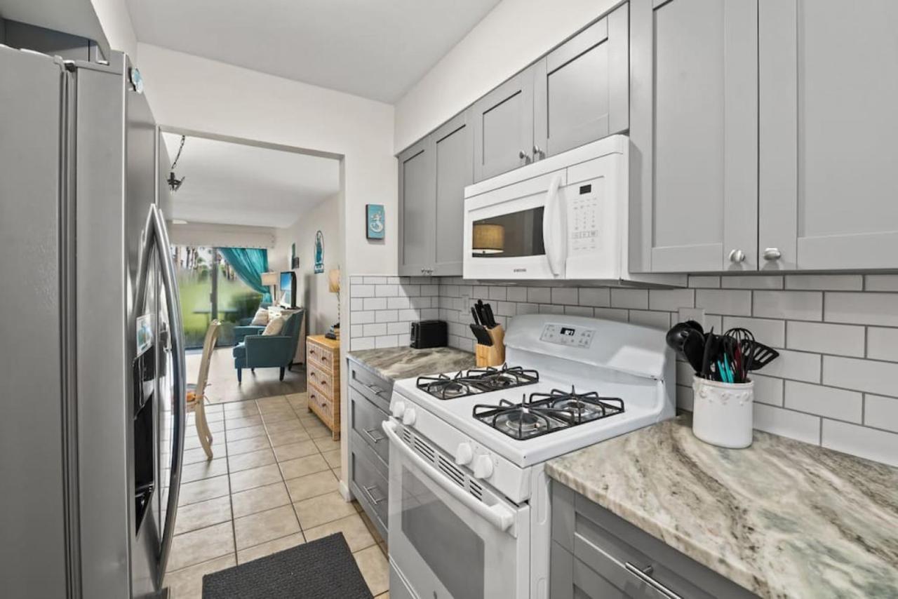 Holiday home Experience Starlit Nights From Beach Happy's Balcony Overlooking The Community Pool At Beachwalk
