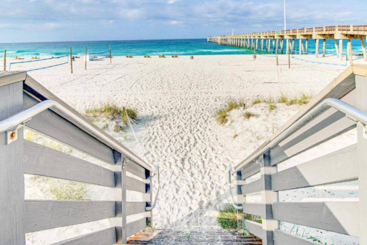 Experience Starlit Nights From Beach Happy's Balcony Overlooking The Community Pool At Beachwalk Holiday home
